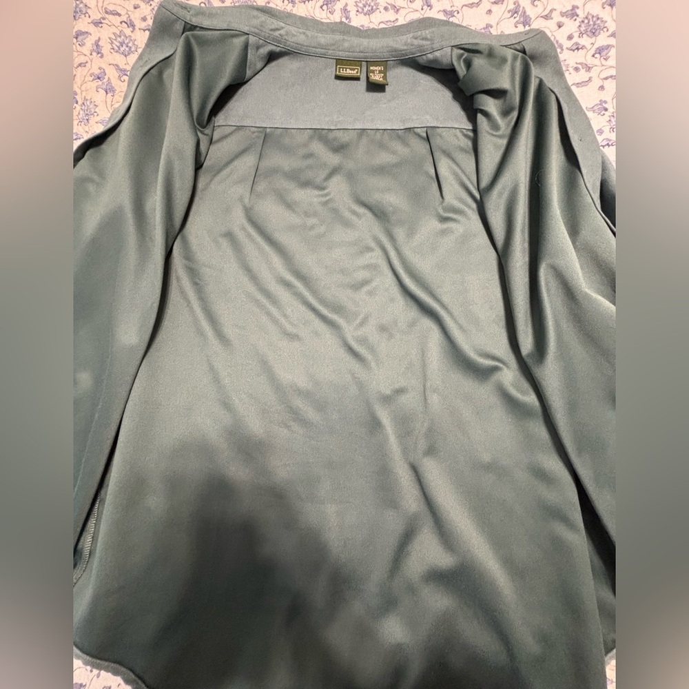 LL Bean Women’s Teal Button-Up Shirt Size Large - Picture 9 of 10